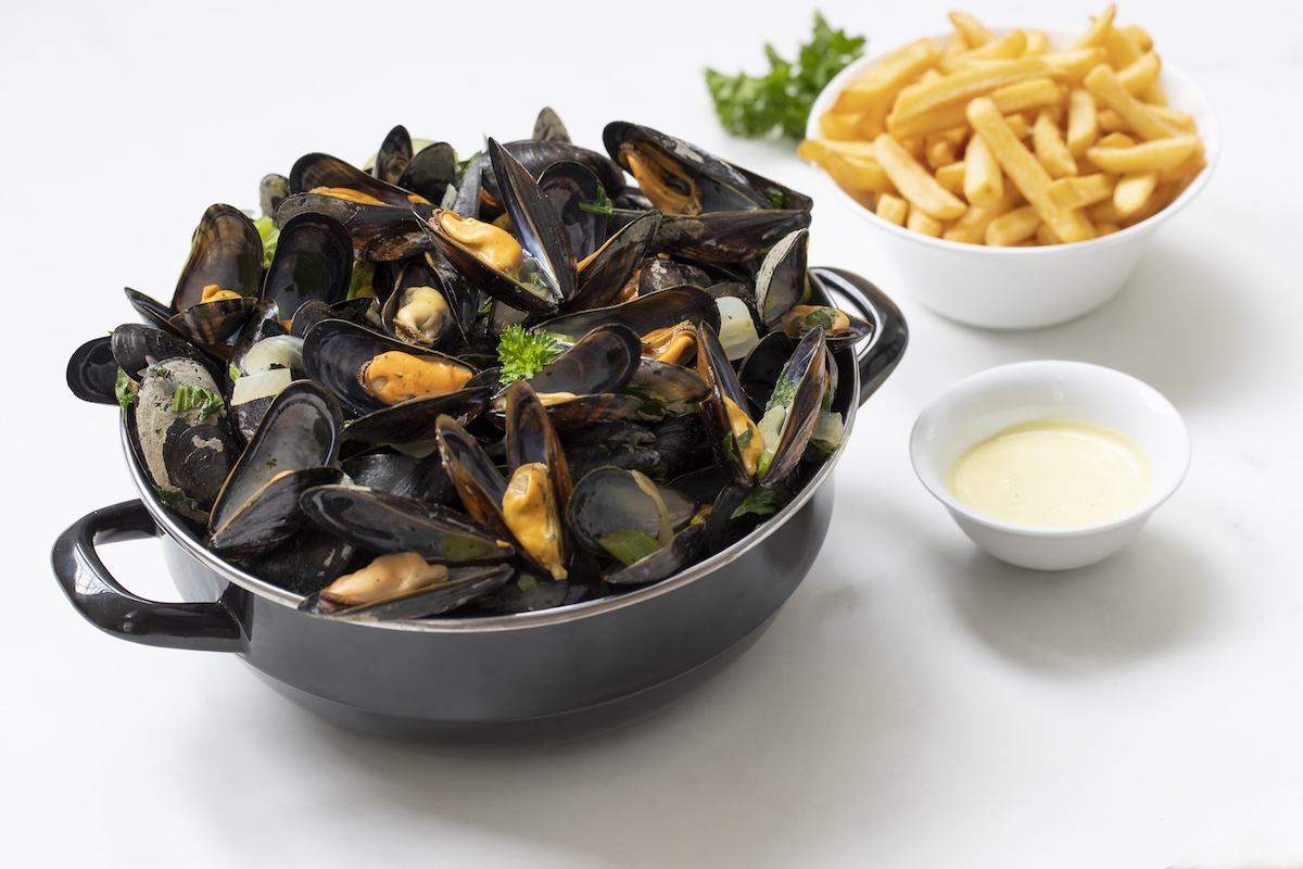 Mussels with Potato Fries